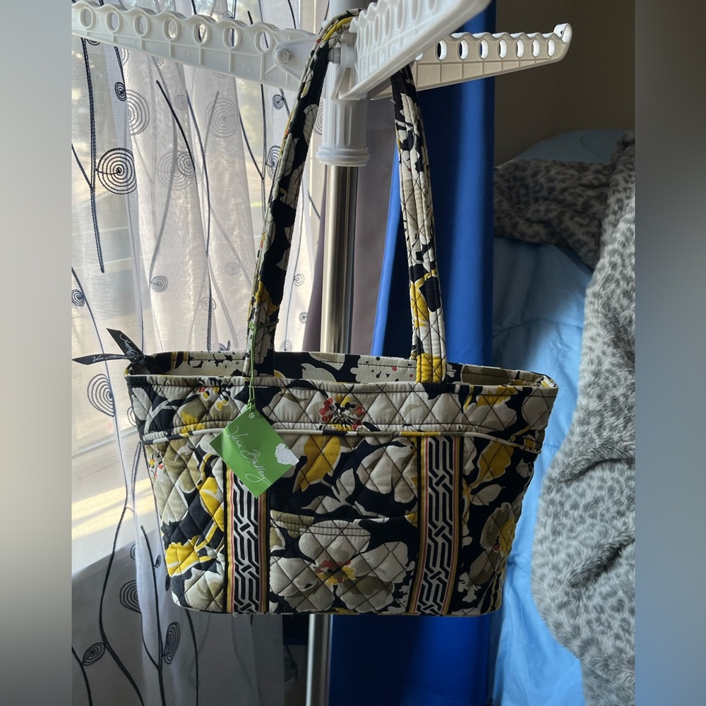 Vera Bradley quilted handbag and black, white and yellow